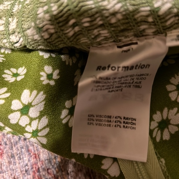 Reformation Thiago top in green floral size 2 - Picture 5 of 6